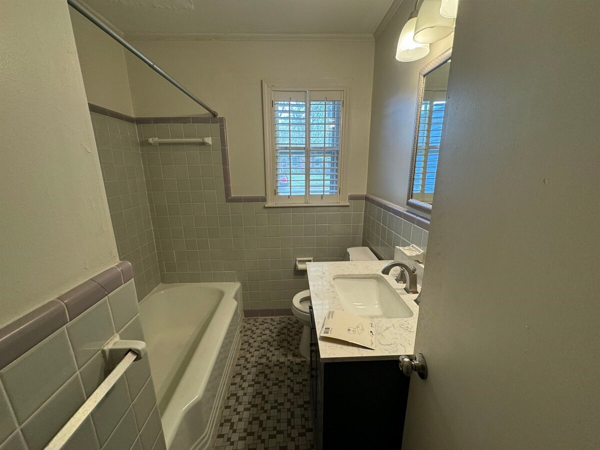 Photo - 115 Mary Ann Dr