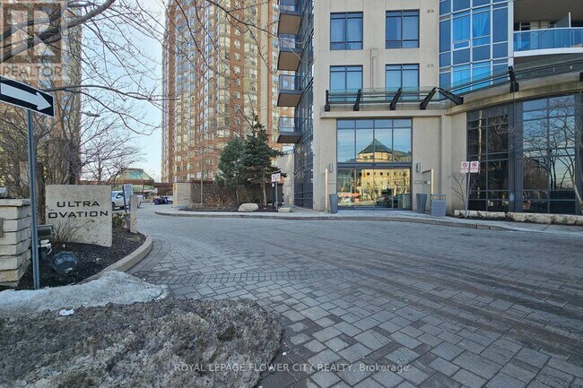 Photo - 330 Burnhamthorpe Rd W Unit 1902