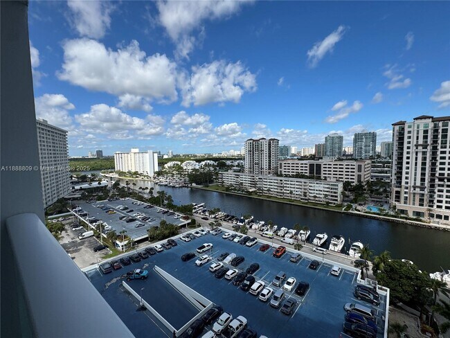 Photo - 100 Bayview Dr Unidad 1530