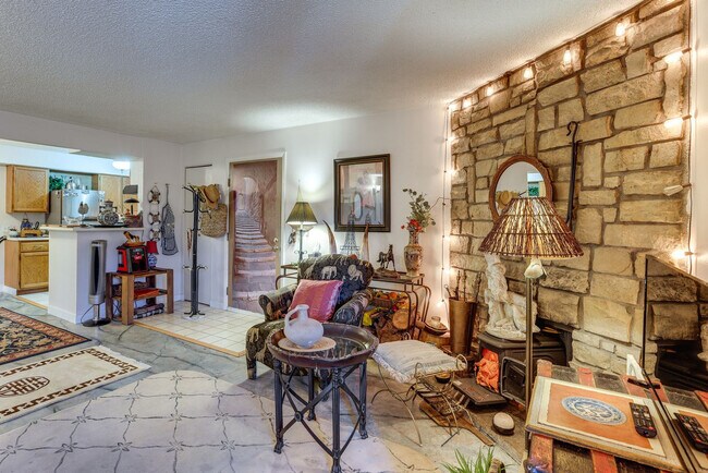 205 Wright St Unit SI FL2-ID1588175P