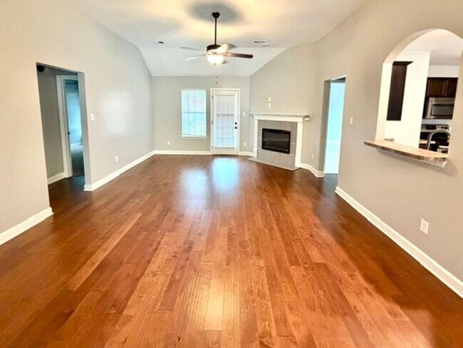 Now Leasing a 4 bedroom 2 bath home in Maywood