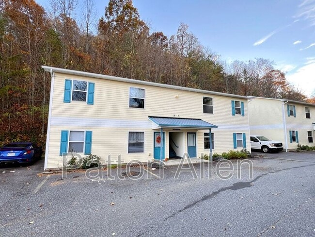 Building Photo - 121 Citadel Dr