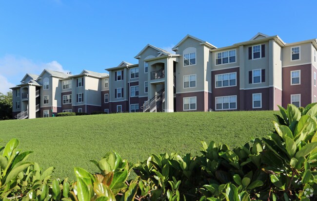 Crossings at Leesburg Apartments - Crossings at Leesburg Apartments