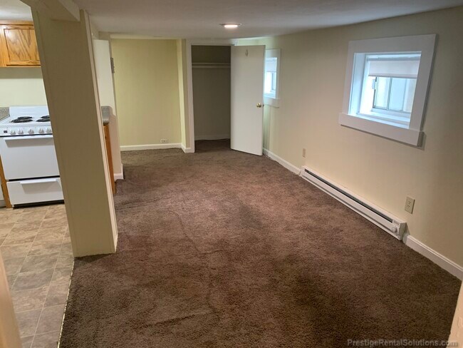 Photo - 654 Washington St