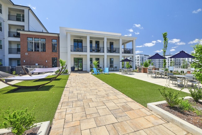Building Photo - Mosby Bridge Street Rental
