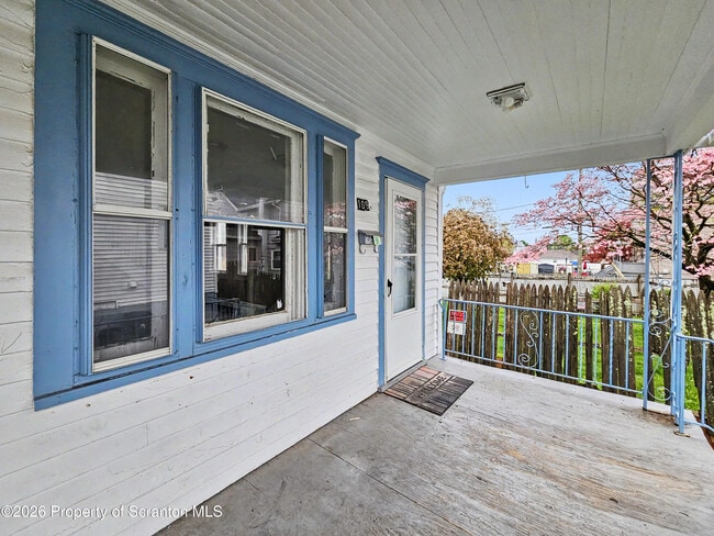 Photo - 109 Penn St