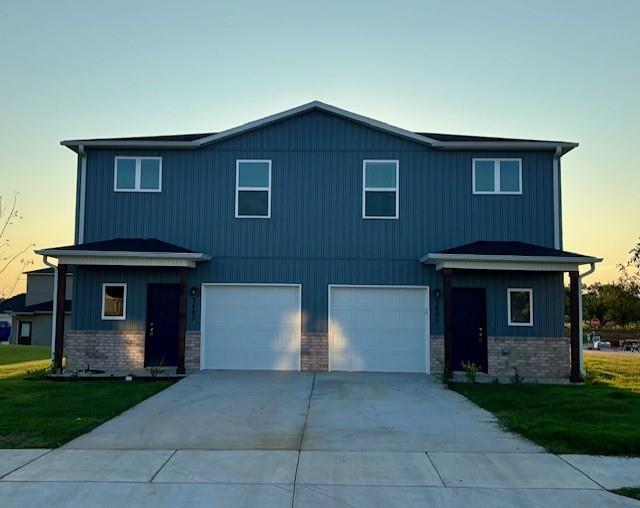 Building Photo - 3402 SW Adoration St