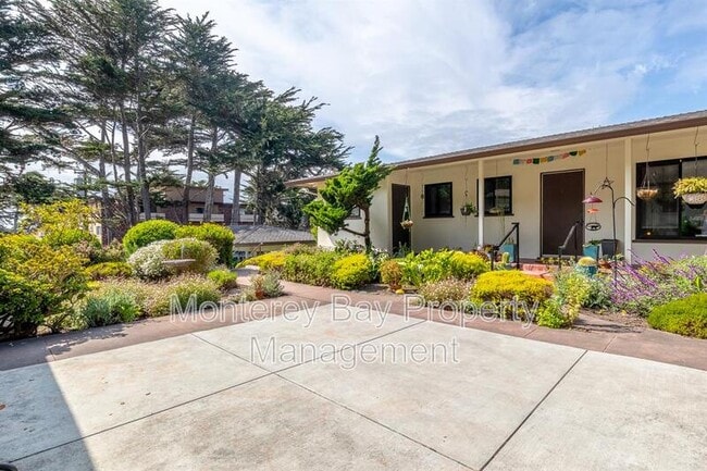 Photo - 235 Grove Acre Ave Condo Unit C