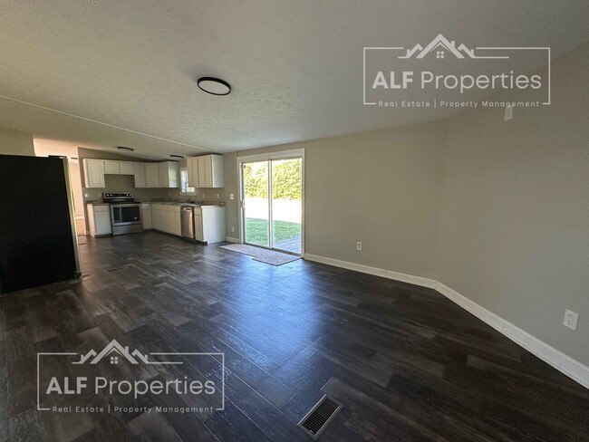 Photo - Private 3-Bedroom Home on Hideaway Mountain Road – 1,735 SF