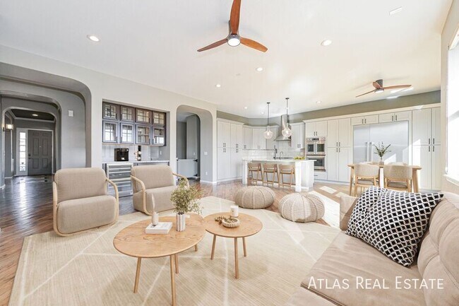 Photo - 6242 S Oak Hill Ct