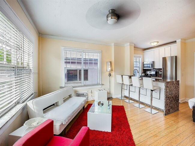 Photo - 1611 Michigan Ave Unidad 10