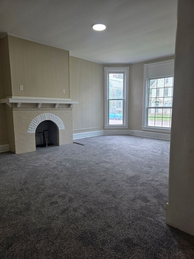 Photo - 711 W Water St Unit 1