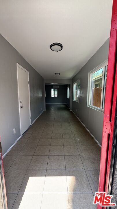 1255 Velasco St