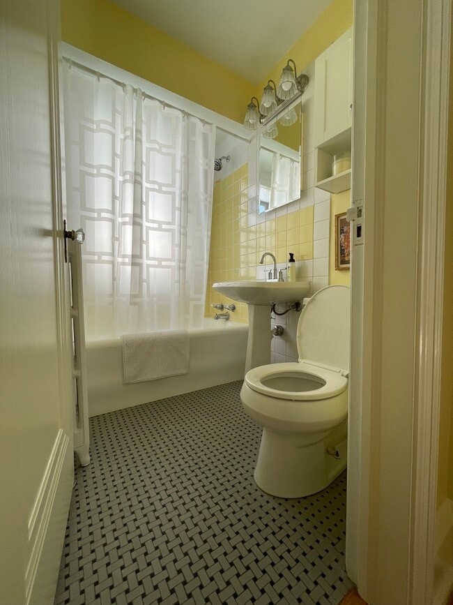 Photo - 4316 Zenith Ave S Unit 4316 Zenith