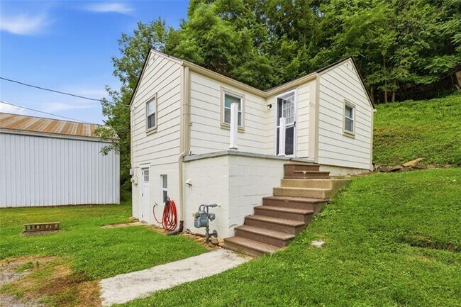 Photo - 424 Glenfield Rd