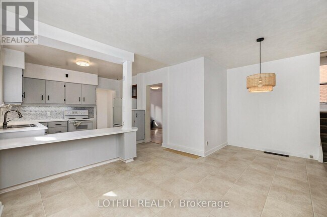 Photo - 30 Foster St