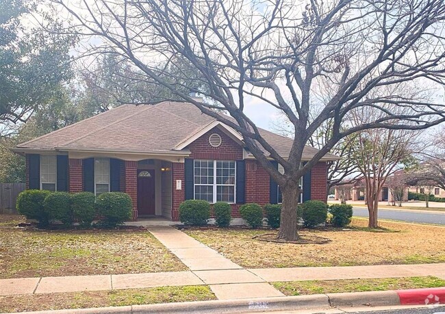 Building Photo - 2201 Clover Ridge Dr Rental