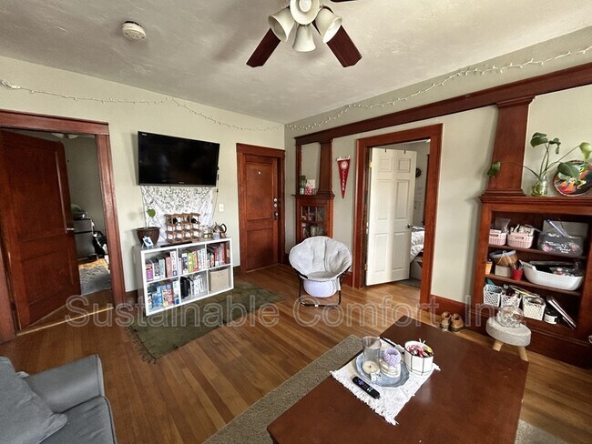 Photo - 49 Beaver St