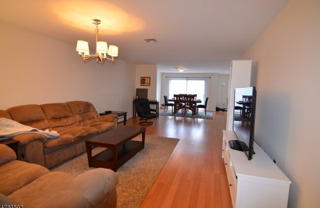 26 Stryker Ct