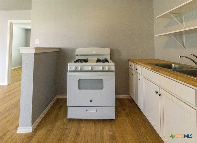 Photo - 116 W Avenue A Unit A