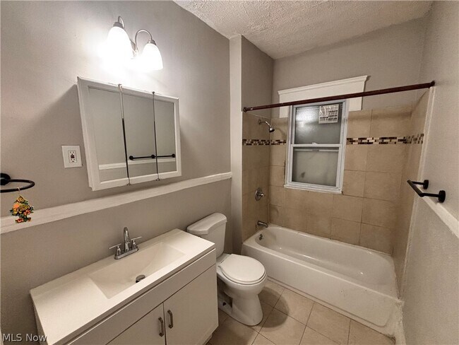 Photo - 7411 Cornelia Ave Unit 1