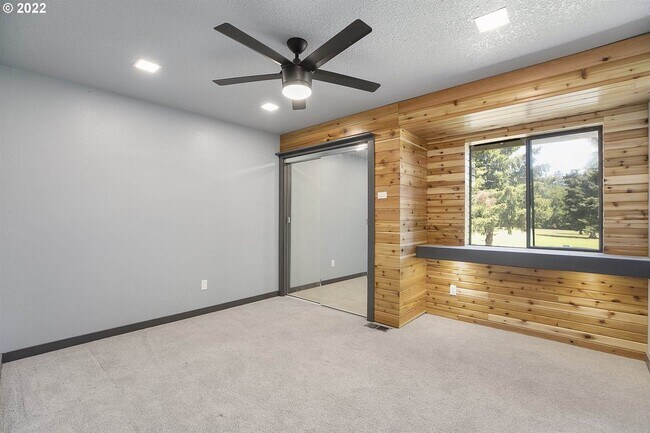 Photo - 20647 NW Lapine Way