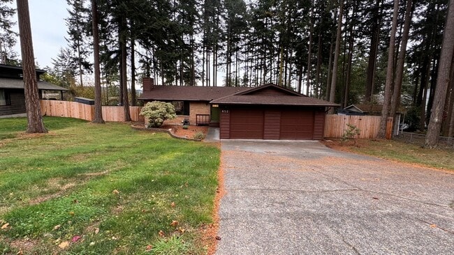 Photo - Fantastic Home Close to Schools, Shopping ...