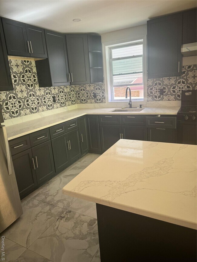 39 Spruce St Unit 1