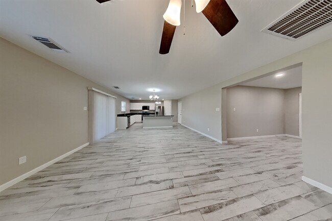 Photo - 7750 Shavano Ln