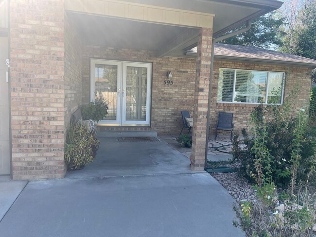 Photo - 595 McMullin Dr