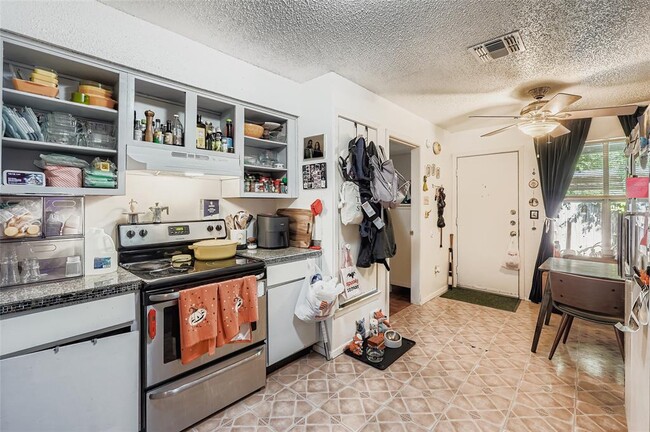Photo - 7214 Salt Springs Dr