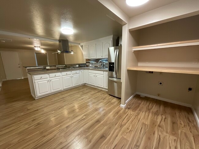 Photo - 1188 Phoenix Ave