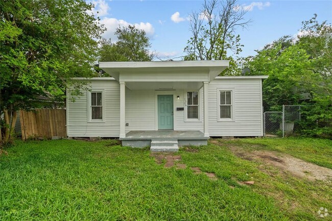Building Photo - 2509 7th Ave N Rental