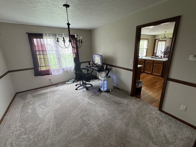 Photo - 880 Buchholz Dr