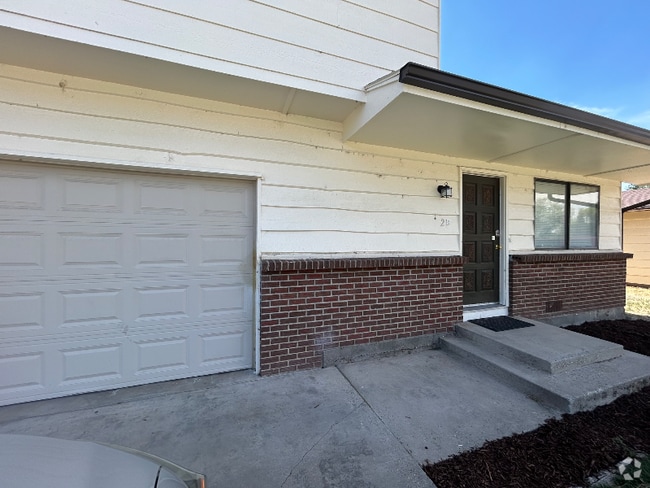 Building Photo - 3255 Villasur Dr Unit 2 Rental