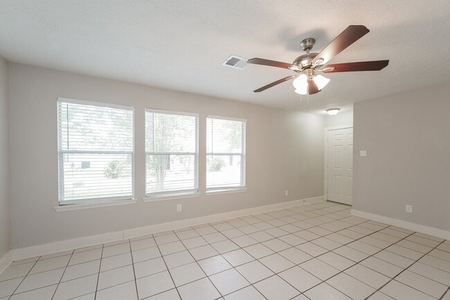 Photo - 15819 E Park Ct
