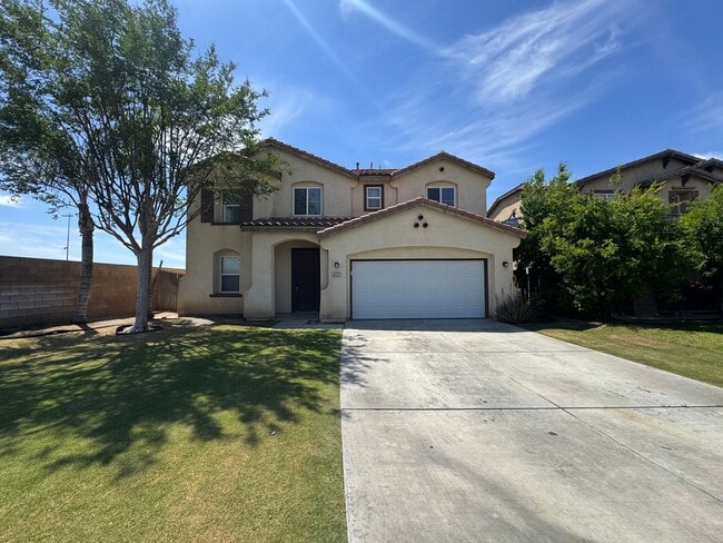 Building Photo - Spacious SW Bakersfield Home!
