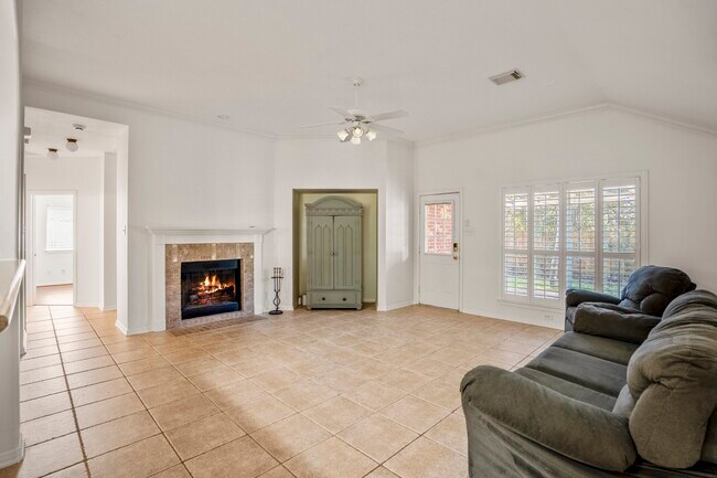 Photo - 15 Heron Hollow Ct