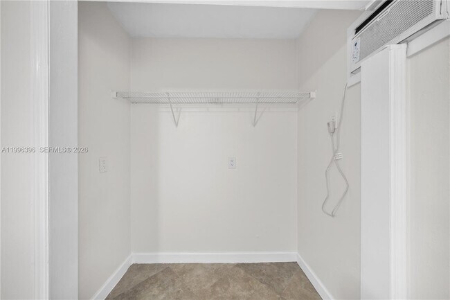 Photo - 1041 NE 9th Ave Unit A3