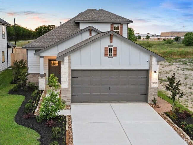 Building Photo - 1023 Bluebonnet Trl Rental