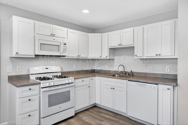 Building Photo - 1540 Aspen Dr