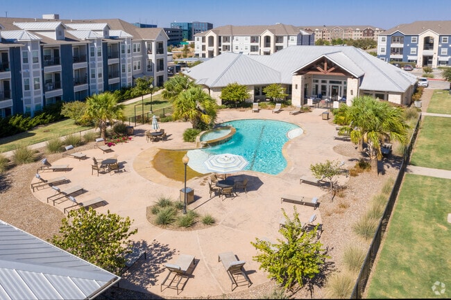 Building Photo - Residence at Midland Rental
