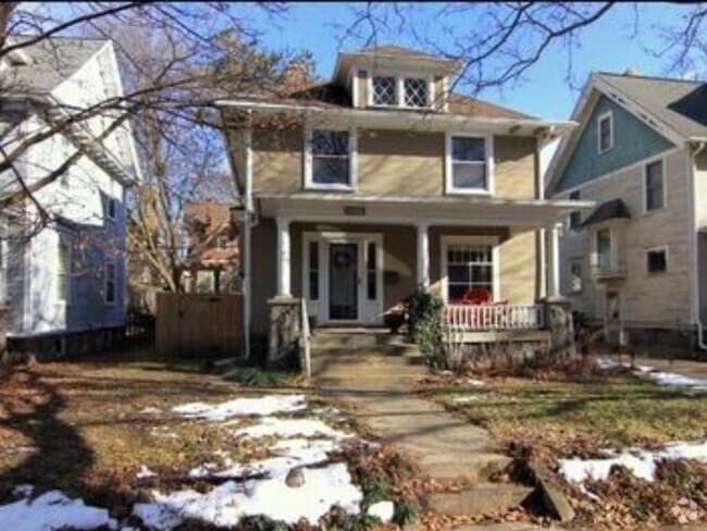 Building Photo - 342 Hampton Ave SE Rental