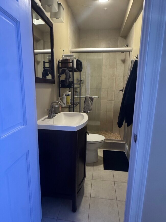 38 Hillside St Unit 1