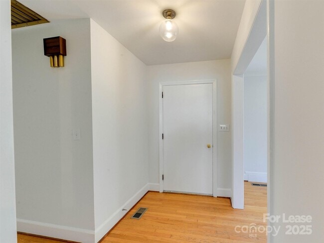 Photo - 1432 Bevis Dr