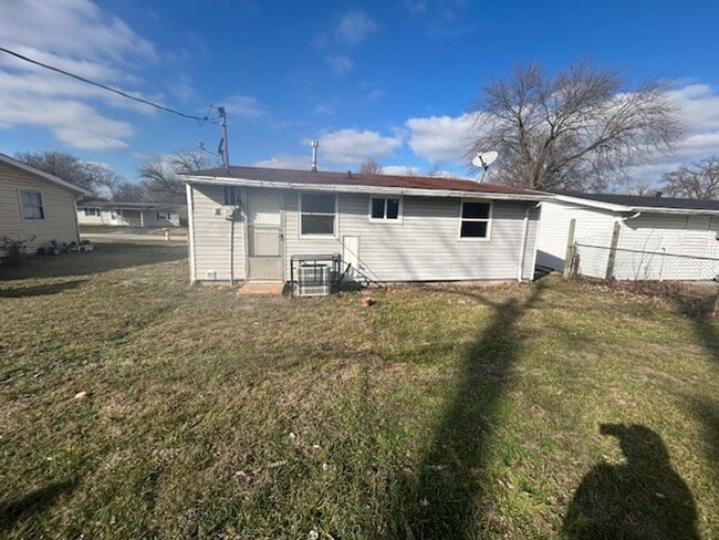 222 St John Dr