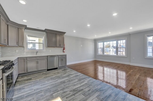 Photo - 126 N 15th St Unit 2