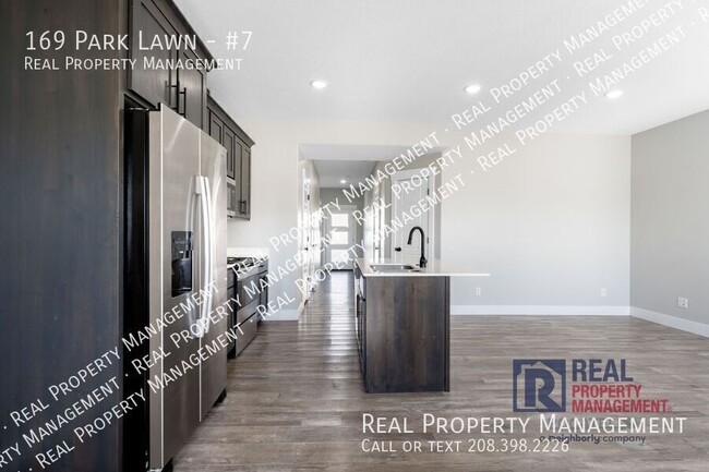 Photo - 169 Park Lawn Dr Unit #7