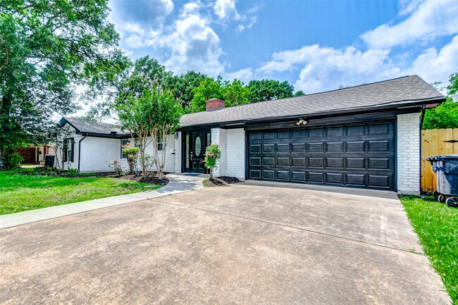 Photo - 5122 W Bellfort Ave