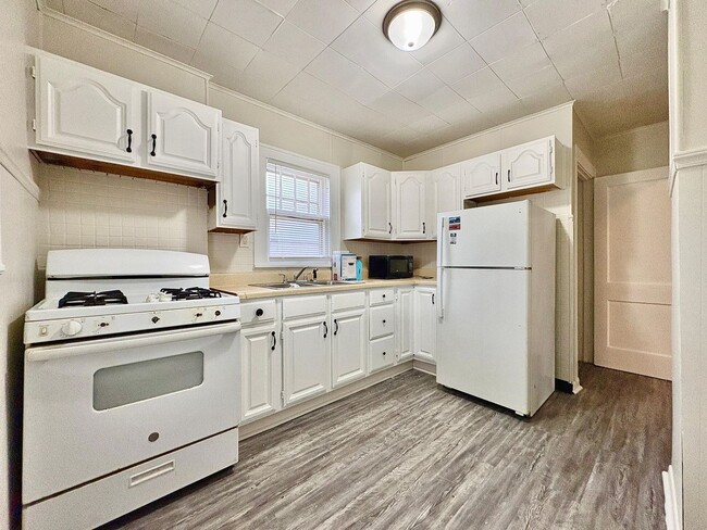 Photo - Convenient Living on Medora St: 3-Bedroom Home Near Dining & Downtown